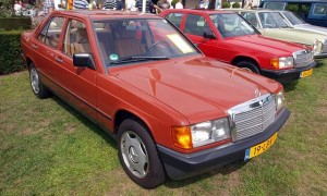 Mercedes-Benz 190 фото